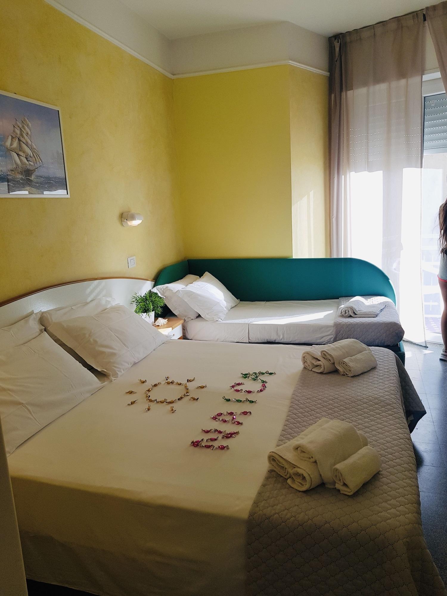Hotel Naica Rimini Eksteriør billede