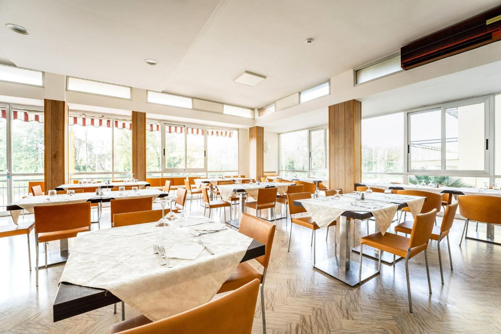 Hotel Naica Rimini Eksteriør billede